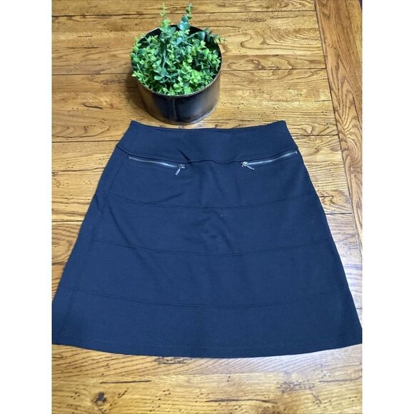 Athleta Womens Size Small Black Pull On Skirt Front Zip Pockets - Picture 1 of 6